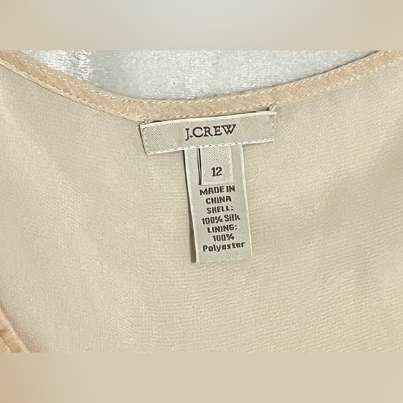 J. Crew Cream Peach Pale Pink Sleeveless Ruffle Front Lightweight Women’s Blouse - Picture 4 of 12